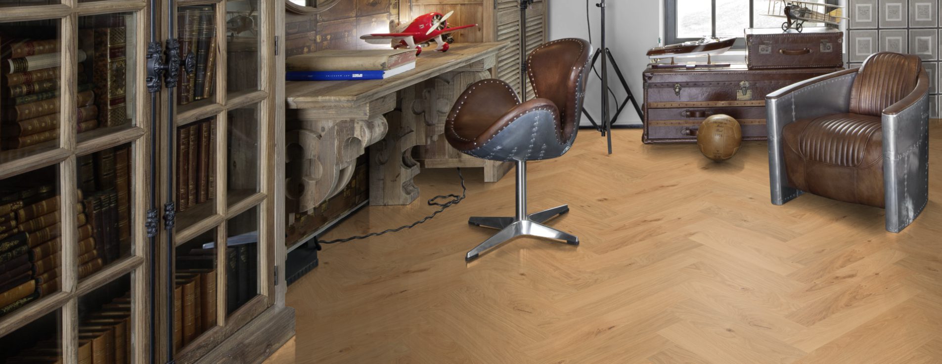 Инженерная доска Kahrs Дуб CD Natural Matt 111PCDEK09KE600 Lively венгерская елка 600×120×11 фото в интерьере