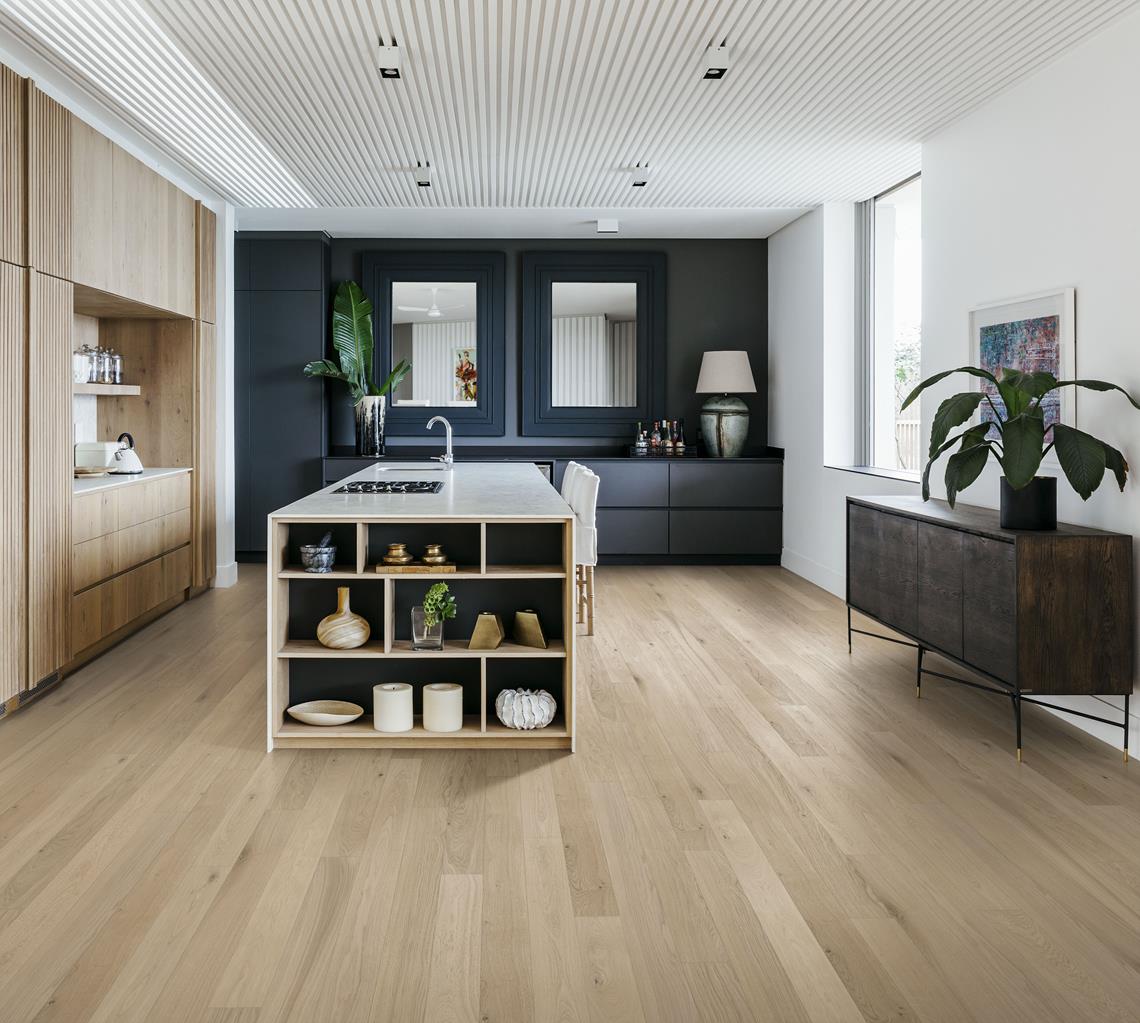 Паркетная доска Kahrs Канвас Дуб Палевый Fawn 13103AEK1KKW185 Variation 1860×127×13 фото в интерьере