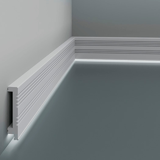 Плинтус под покраску с подсветкой Европласт 6.53.705 2000×90×18 фото в интерьере Плинтус под покраску с подсветкой Европласт 6.53.705 2000×90×18 фото в интерьере