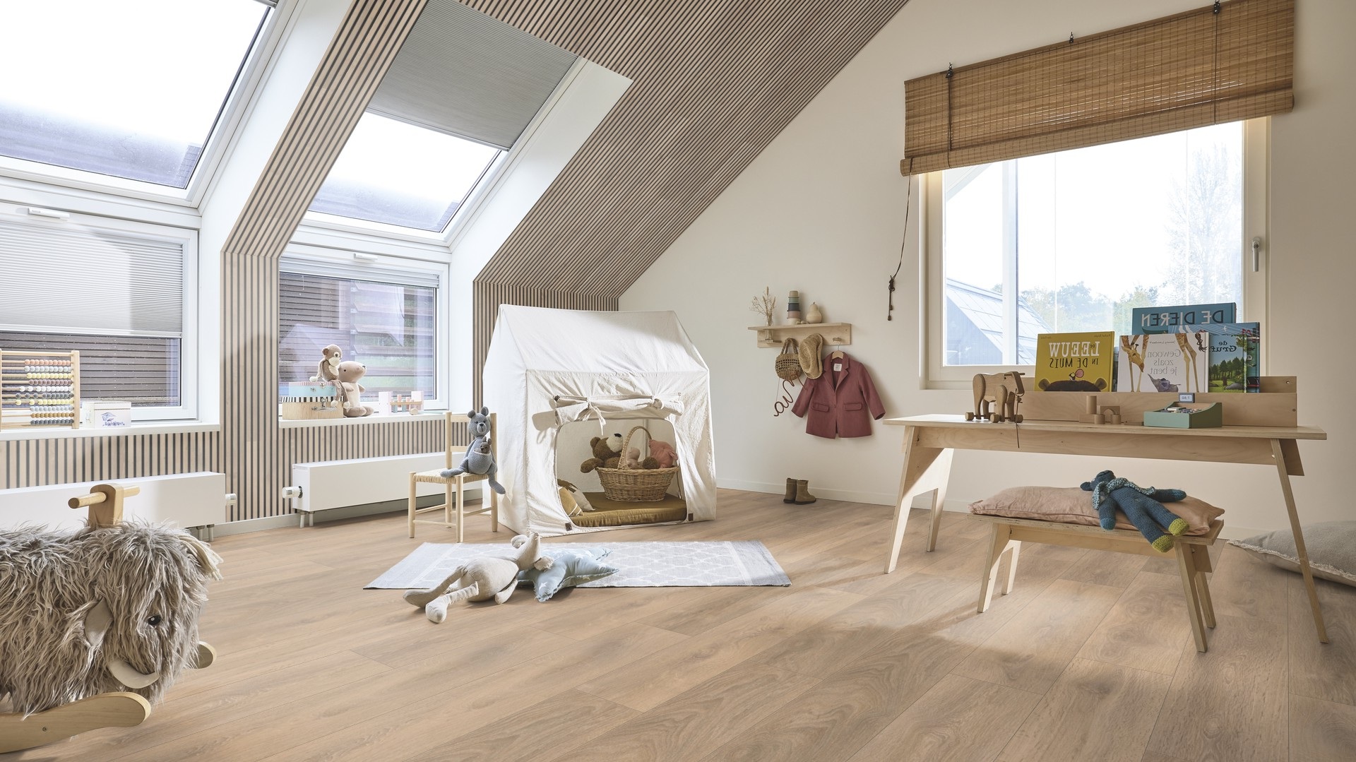 Ламинат Meister LD 250 Дуб Сэнд Sand oak 600002-1288244-07004 1288×244×10 фото в интерьере Ламинат Meister LD 250 Дуб Сэнд Sand oak 600002-1288244-07004 1288×244×10 фото в интерьере