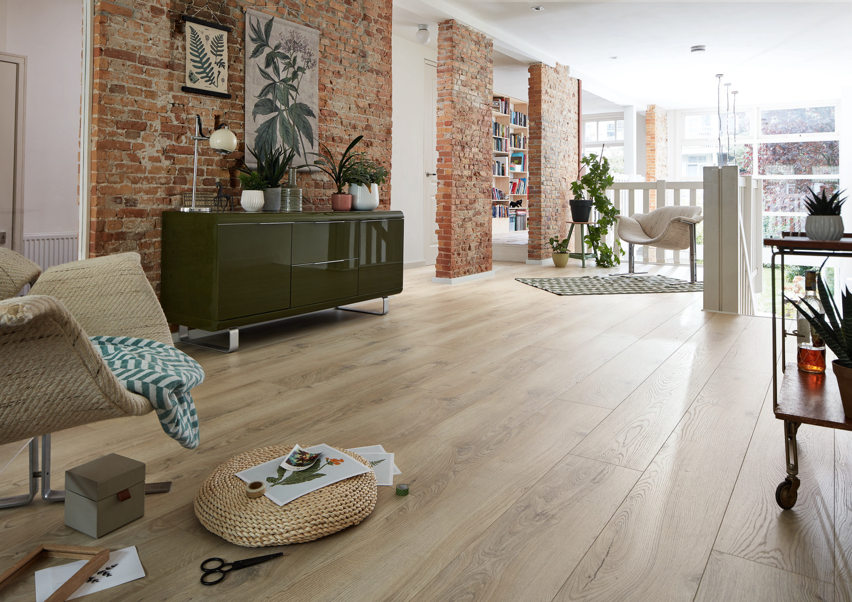 Ламинат Meister LL 250 Дуб Пьюэ касл Pure castle oak 600009-2052248-06840 2052×248×10 фото в интерьере Ламинат Meister LL 250 Дуб Пьюэ касл Pure castle oak 600009-2052248-06840 2052×248×10 фото в интерьере
