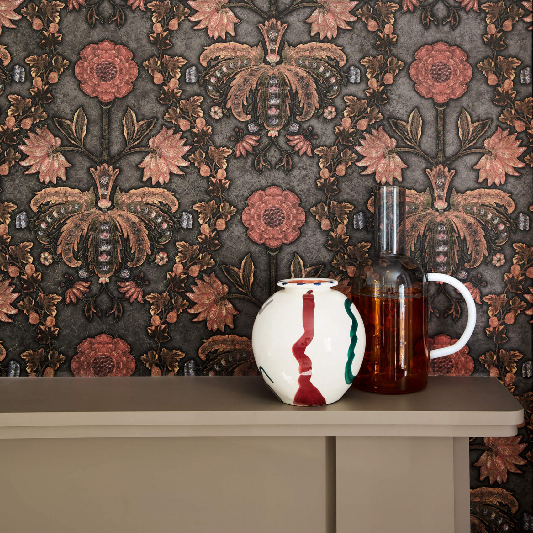 Обои Little Greene London Wallpapers V New Bond Street Hide 0282NBHIDEZ фото в интерьере
