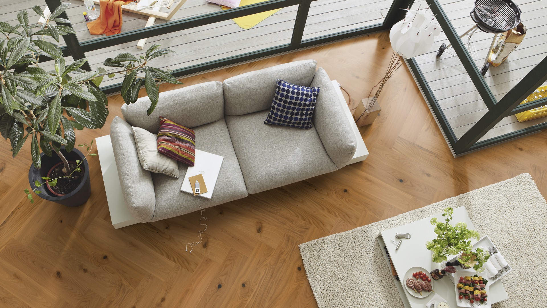 Паркетная доска Meister PS 500 Residence Дуб витал лак 8377 елка 710×142×13 фото в интерьере Паркетная доска Meister PS 500 Residence Дуб витал лак 8377 елка 710×142×13 фото в интерьере