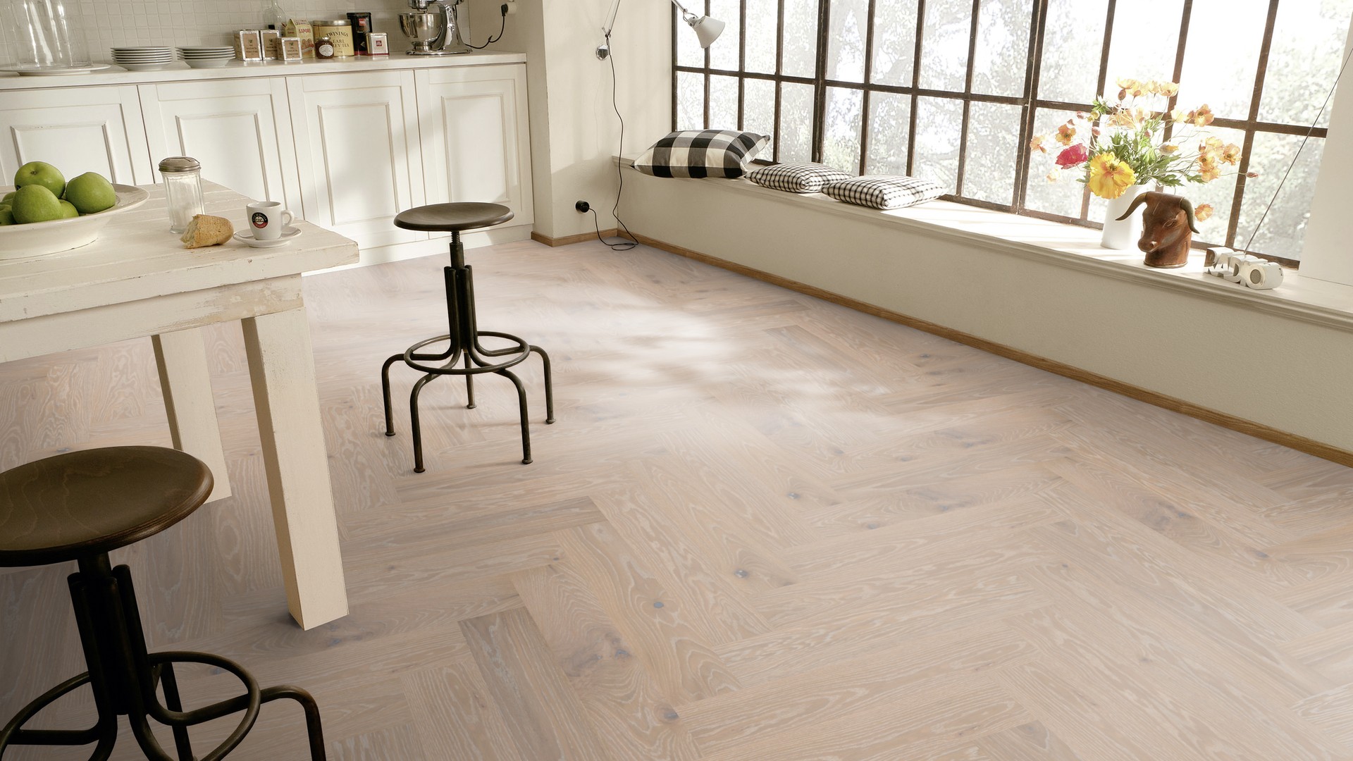 Паркетная доска Meister PS 500 Residence Дуб витал Белоснежный 8803 елка 710×142×13 Паркетная доска Meister PS 500 Residence Дуб витал Белоснежный 8803 елка 710×142×13