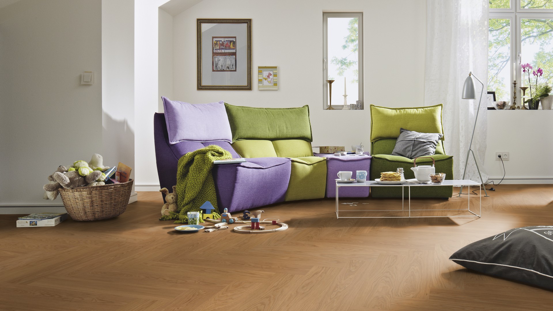 Паркетная доска Meister PS 500 Residence Дуб гармония масло 8807 елка 710×142×13 фото в интерьере Паркетная доска Meister PS 500 Residence Дуб гармония масло 8807 елка 710×142×13 фото в интерьере