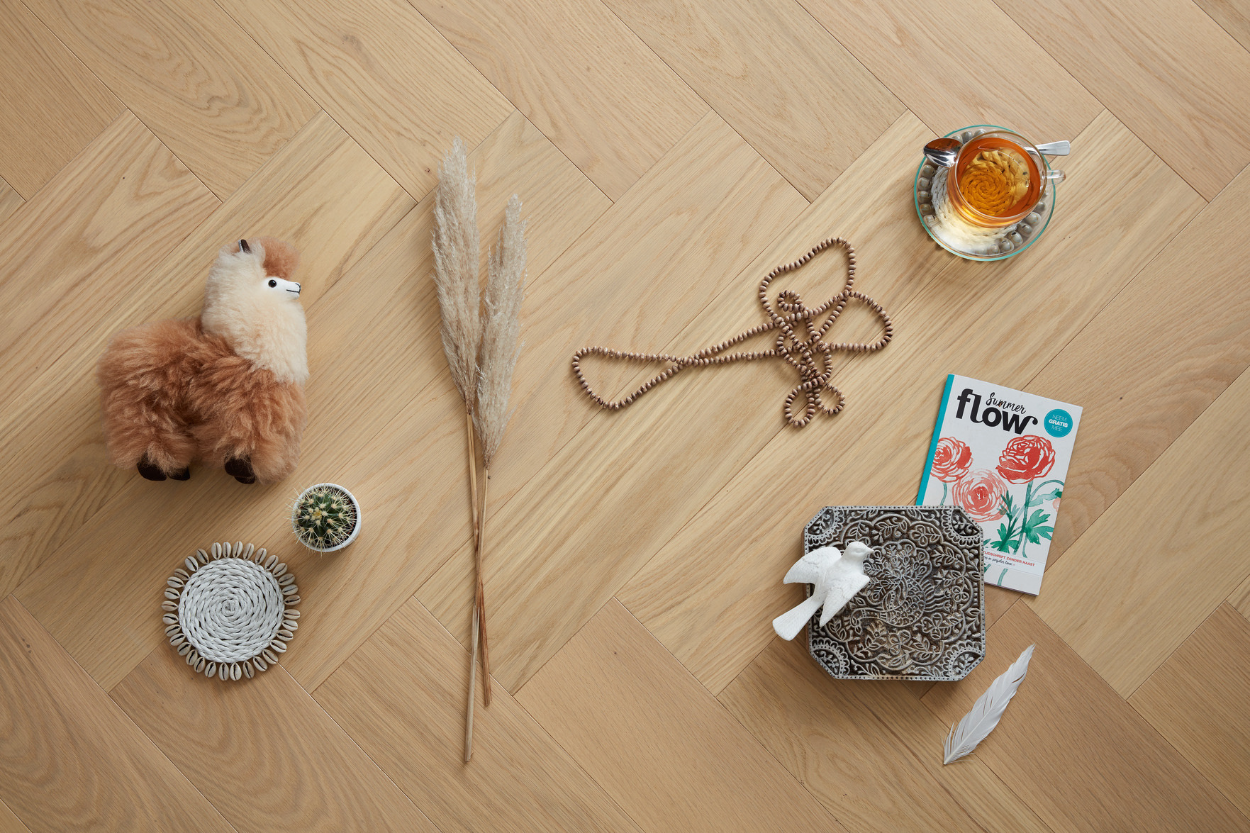 Паркетная доска Meister PS 500 Residence Дуб гармония Простой масло 8805 елка 710×142×13 фото в интерьере Паркетная доска Meister PS 500 Residence Дуб гармония Простой масло 8805 елка 710×142×13 фото в интерьере