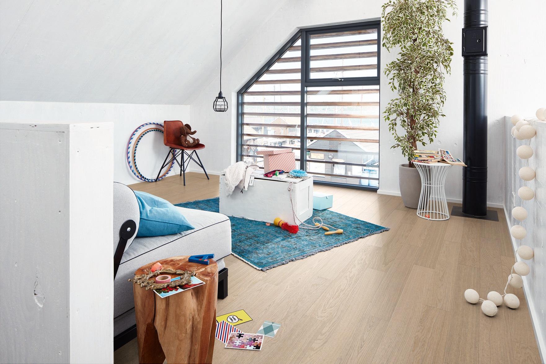 Паркетная доска Meister PS 300 Residence Дуб гармония Жемчужный 8816 1187×142×13 фото в интерьере Паркетная доска Meister PS 300 Residence Дуб гармония Жемчужный 8816 1187×142×13 фото в интерьере