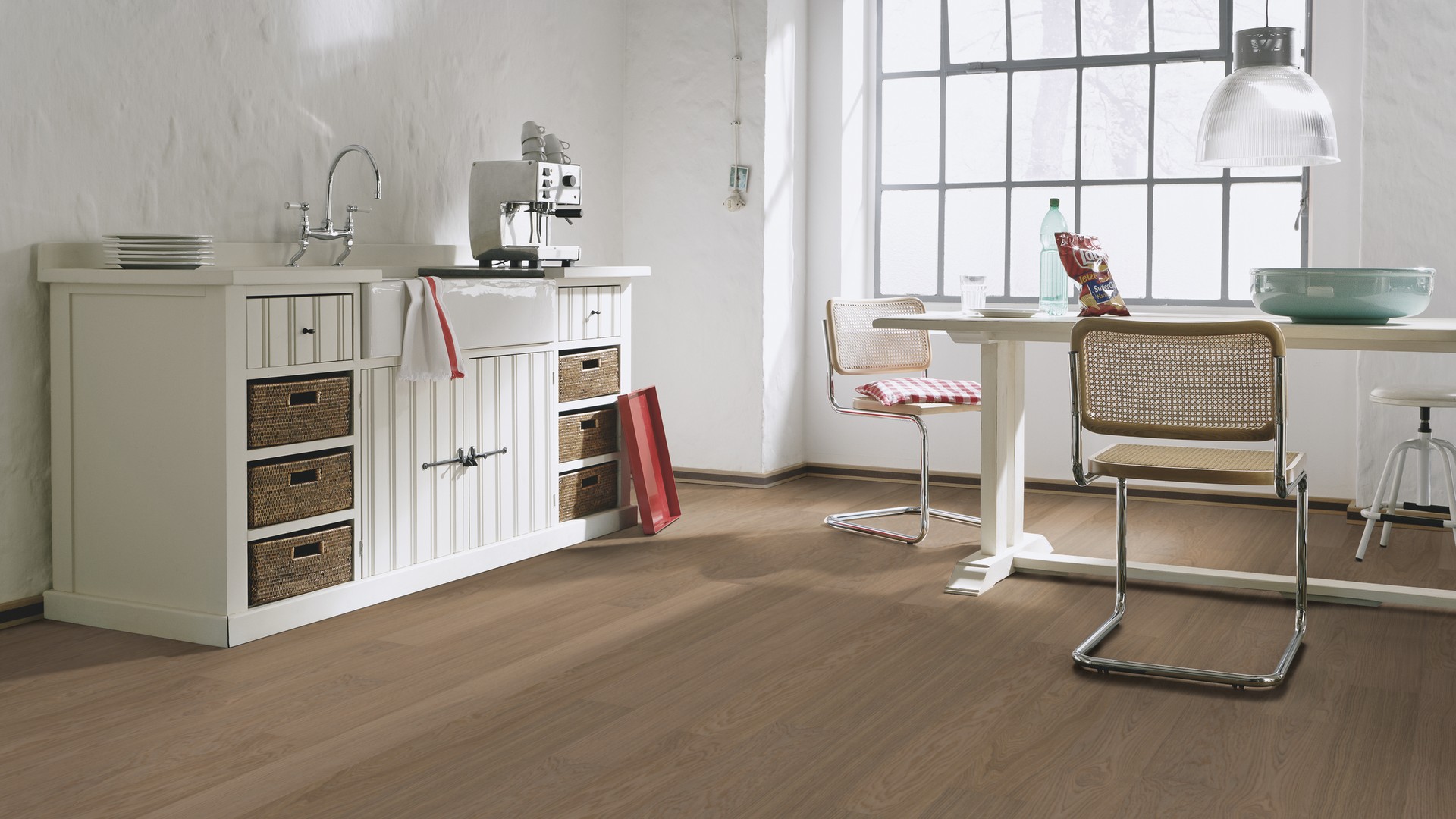 Паркетная доска Meister PS 300 Residence Дуб гармония Жемчужный 8816 1187×142×13 фото в интерьере Паркетная доска Meister PS 300 Residence Дуб гармония Жемчужный 8816 1187×142×13 фото в интерьере