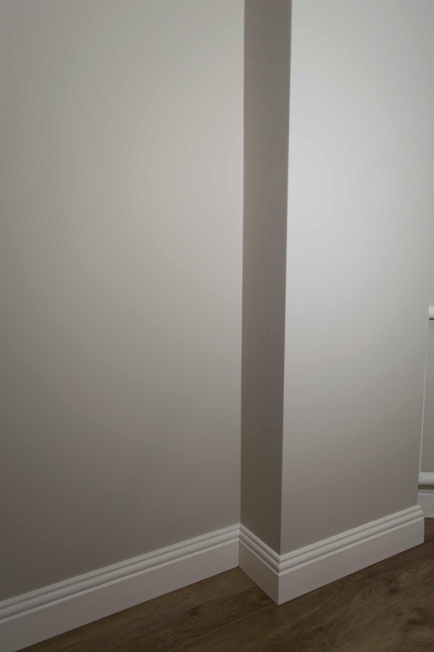 Краска Lanors Mons цвет Серый шелк Grey Silk 96 Satin 1 л фото в интерьере
