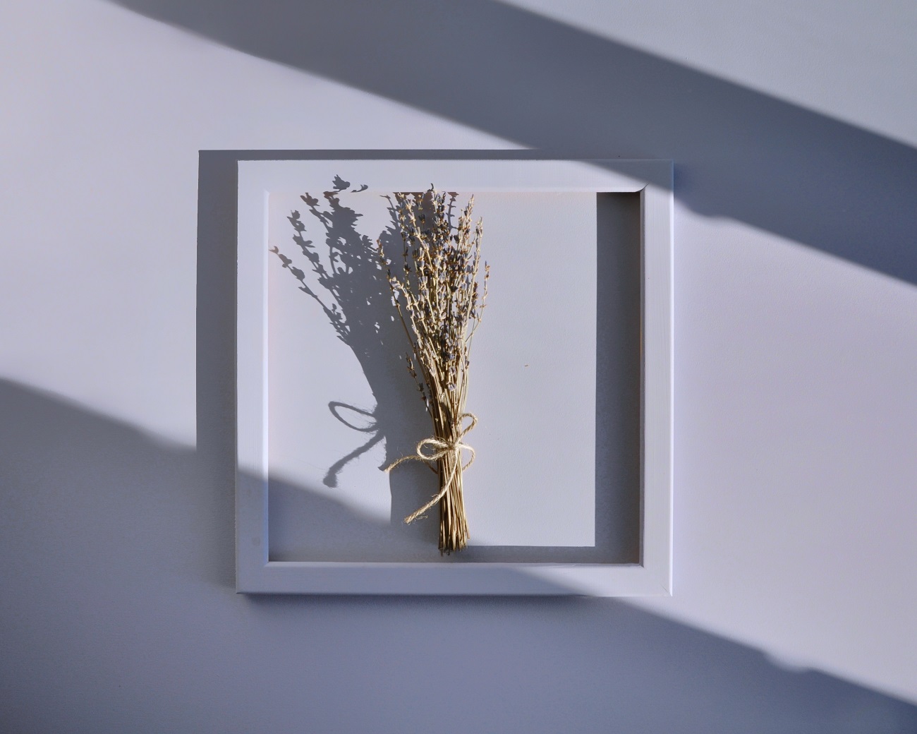 Краска Lanors Mons цвет Лаванда Lavender 201 Interior 0,2 л фото в интерьере Краска Lanors Mons цвет Лаванда Lavender 201 Interior 0,2 л фото в интерьере