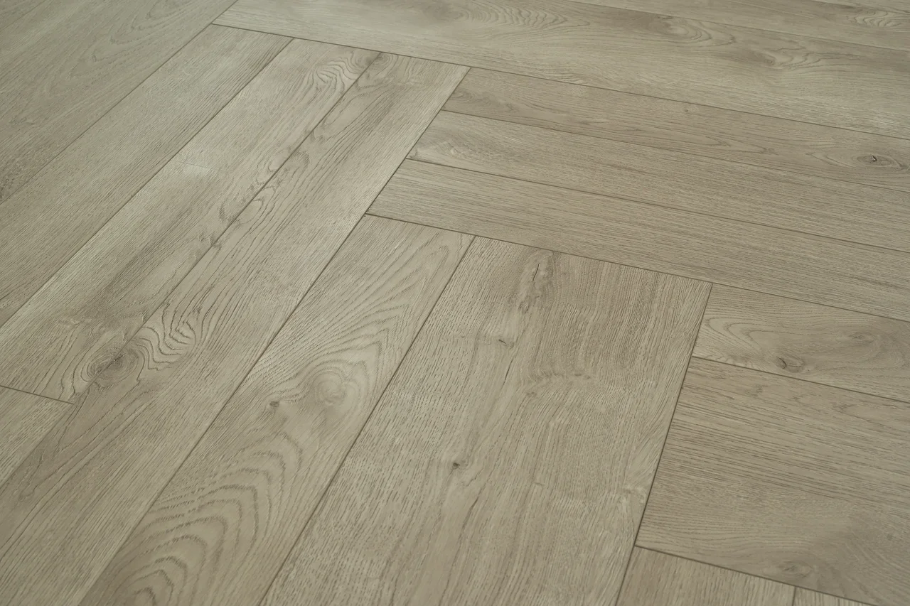 Ламинат CBM Mosaik Дуб Тиса 305 венгерская елка 600×100×10 Ламинат CBM Mosaik Дуб Тиса 305 венгерская елка 600×100×10