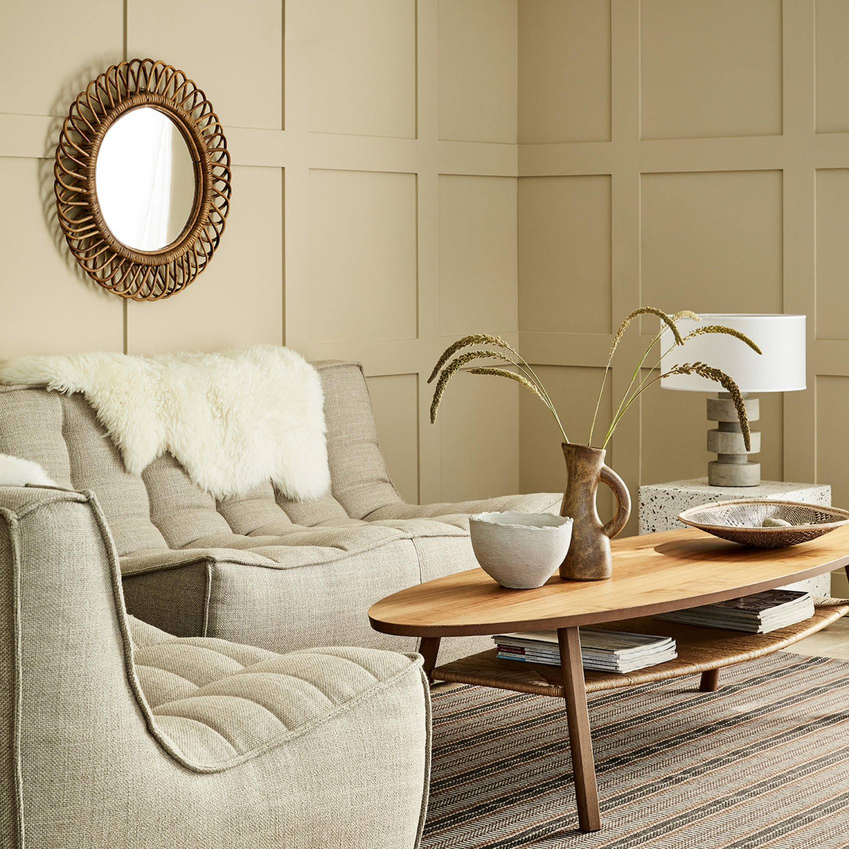 Краска Little Greene цвет Travertine 319 Intelligent Satin 1 л фото в интерьере